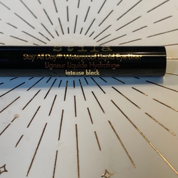 5 for $25 item ๐บ Mini Stila Stay All Day Eyeliner Intense Black - Picture 3 of 4